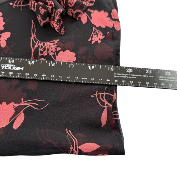 Cynthia Howie Sheer Black & Coral 100% Silk Floral Tie‑Front Crop Wrap - Picture 6 of 7